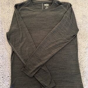 REI Gray Long Sleeve Tee Casual Comfort